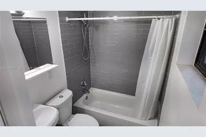 2027 NW 91st St #2025, Miami, FL 33147 - Photo 18