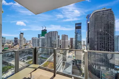 88 SW 7th St #3203, Miami, FL 33130 - Photo 8