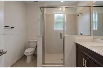 1100 SE 26th Ter, Homestead, FL 33035 - Photo 18