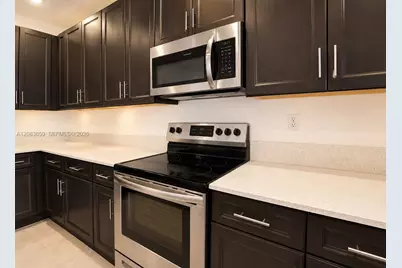 1100 SE 26th Ter, Homestead, FL 33035 - Photo 8