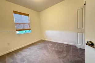 1100 SE 26th Ter, Homestead, FL 33035 - Photo 12