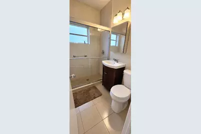 126 W 35th St, Hialeah, FL 33012 - Photo 12