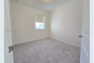 2670 SE 24th Ct, Homestead, FL 33035 - Photo 10
