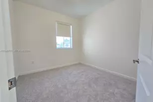 2670 SE 24th Ct, Homestead, FL 33035 - Photo 10