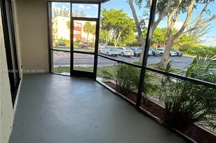 3410 Foxcroft Rd, Miramar, FL 33025 - Photo 14