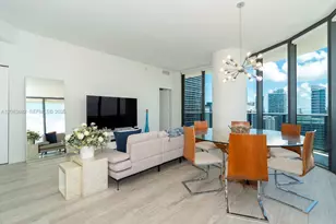 55 SW 9th St, Miami, FL 33130 - Photo 12