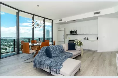 55 SW 9th St #4206, Miami, FL 33130 - Photo 10