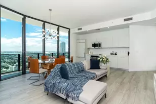 55 SW 9th St, Miami, FL 33130 - Photo 10