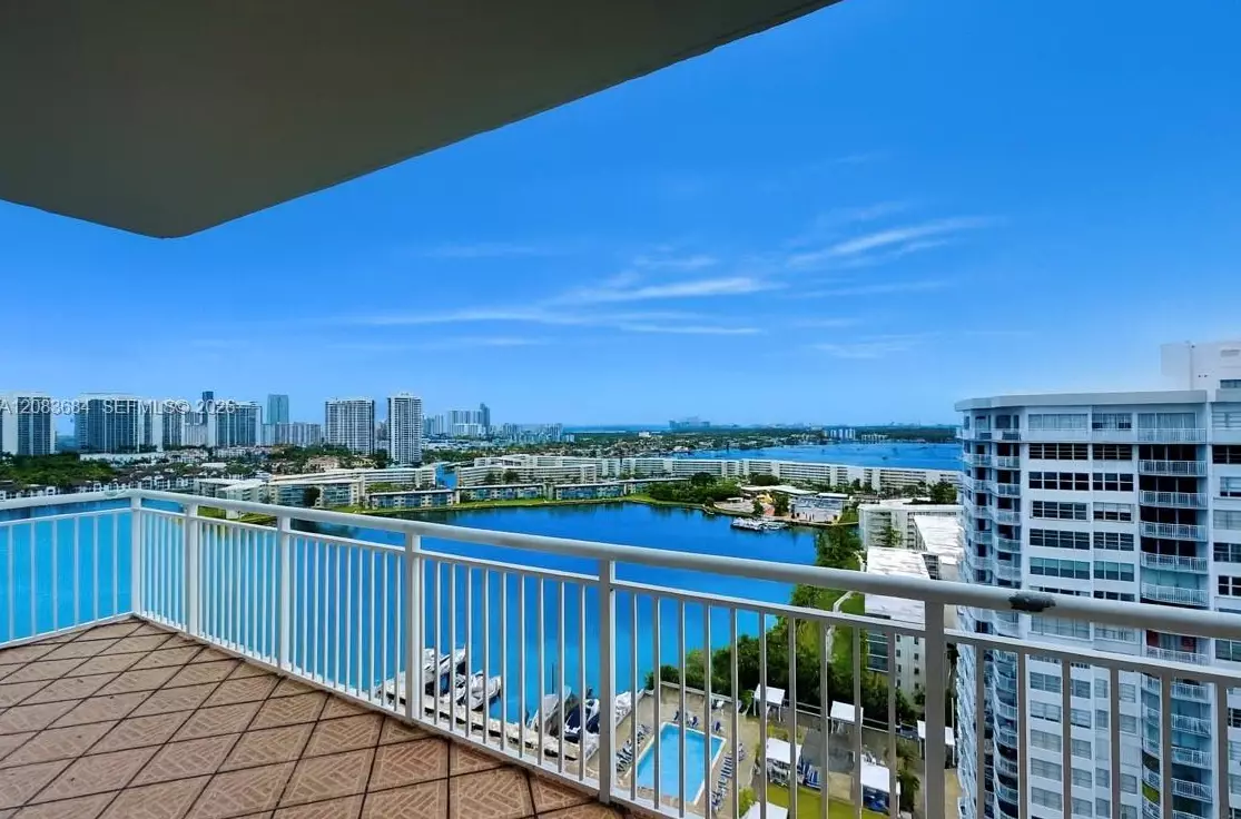 18071 Biscayne Blvd #PH03 & PH04, Aventura, FL 33160 - MLS