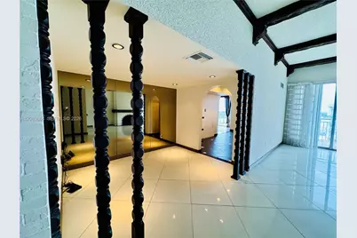 18071 Biscayne Blvd #PH03 & PH04, Aventura, FL 33160 - Photo 26