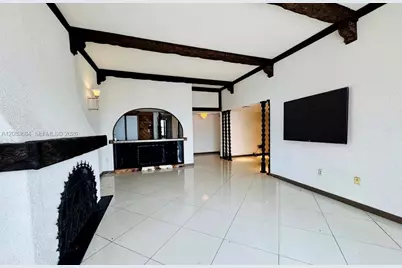 18071 Biscayne Blvd #PH03 & PH04, Aventura, FL 33160 - Photo 4