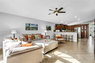 1387 SW 181st Ave, Pembroke Pines, FL 33029 - Photo 8