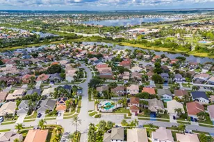 1387 SW 181st Ave, Pembroke Pines, FL 33029 - Photo 44