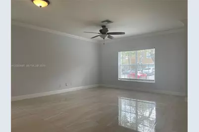 16242 Emerald Cove Rd #16242, Weston, FL 33331 - Photo 4