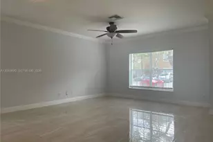 16242 Emerald Cove Rd, Weston, FL 33331 - Photo 4