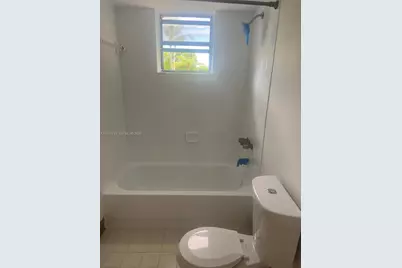 560 NW 114th Ave #204, Sweetwater, FL 33172 - Photo 12
