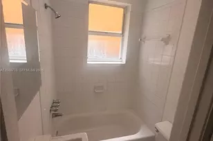 1615 Pennsylvania Ave, Miami Beach, FL 33139 - Photo 8