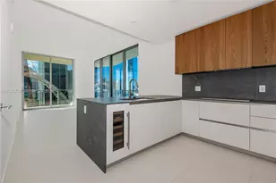 1400 Biscayne Blvd, Miami, FL 33132 - Photo 8