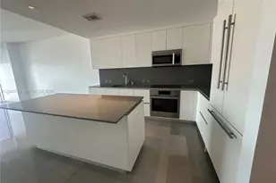 88 SW 7th St, Miami, FL 33130 - Photo 10