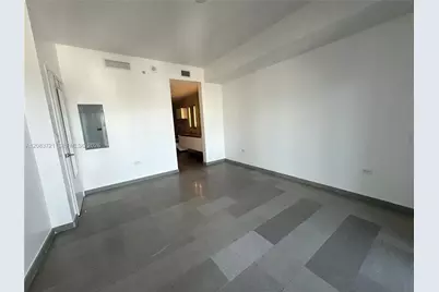 88 SW 7th St #2806, Miami, FL 33130 - Photo 12