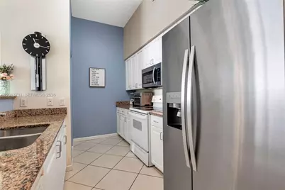 1155 Brickell Bay Dr #202, Miami, FL 33131 - Photo 8