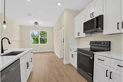 140 Frontier Drive, Palm Coast, FL 32137 - Photo 10