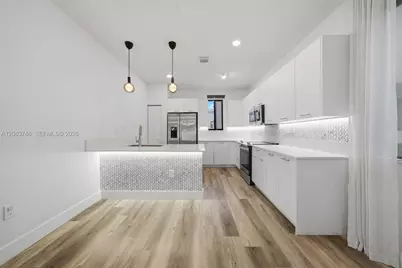 4519 NW 84th Ave, Doral, FL 33166 - Photo 10