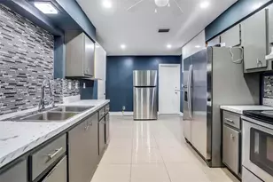 7108 NW 76th Ct, Tamarac, FL 33321 - Photo 10