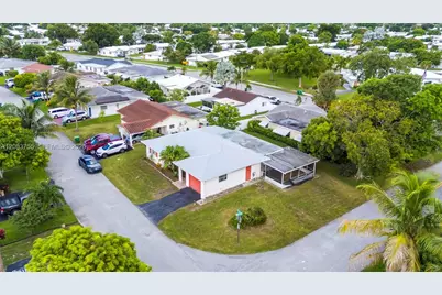 7108 NW 76th Ct, Tamarac, FL 33321 - Photo 40