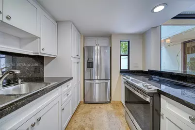 3028 Day Ave #3028, Miami, FL 33133 - Photo 10
