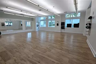 1900 N Bayshore Dr, Miami, FL 33132 - Photo 22