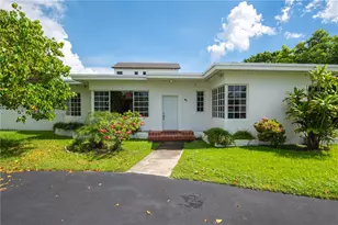 85 S Hibiscus Dr, Miami Beach, FL 33139 - Photo 2