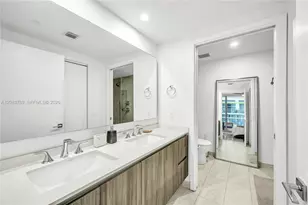 488 NE 18th St, Miami, FL 33132 - Photo 20