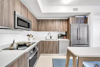 488 NE 18th St #2902, Miami, FL 33132 - Photo 10