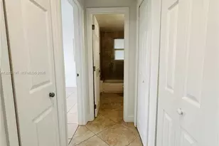 946 Bay Dr, Miami Beach, FL 33141 - Photo 20