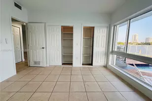946 Bay Dr, Miami Beach, FL 33141 - Photo 16