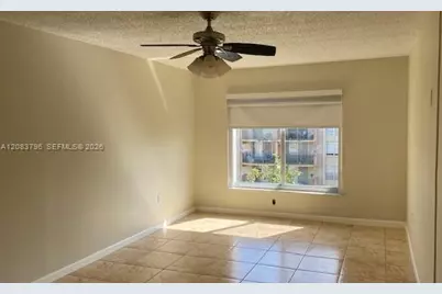 9360 Fontainebleau Blvd #611, Miami, FL 33172 - Photo 4