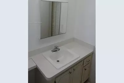 700 Layne Blvd #319, Hallandale Beach, FL 33009 - Photo 14