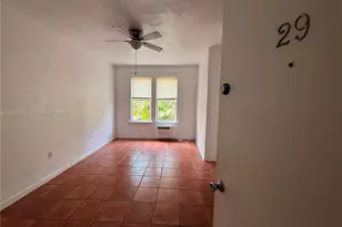 1615 Pennsylvania Ave, Miami Beach, FL 33139 - Photo 2