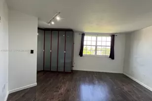 9715 Fontainebleau Blvd, Miami, FL 33172 - Photo 18