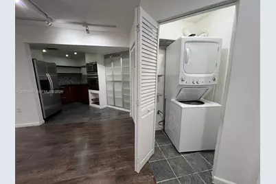 9715 Fontainebleau Blvd #E308, Miami, FL 33172 - Photo 4