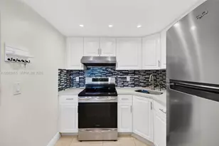 5203 NE 24th Terrace, Fort Lauderdale, FL 33308 - Photo 2