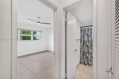 5203 NE 24th Ter #B211, Fort Lauderdale, FL 33308 - Photo 10