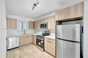 1939 Jefferson St, Hollywood, FL 33020 - Photo 2