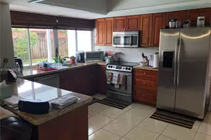 7321 Fairway Blvd, Miramar, FL 33023 - Photo 14