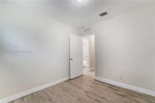 2731 NW 1st St, Pompano Beach, FL 33069 - Photo 8
