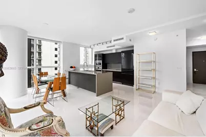 1080 Brickell Ave #2509, Miami, FL 33131 - Photo 10