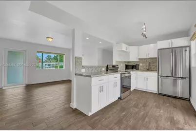 11250 SW 46th St, Miami, FL 33165 - Photo 14