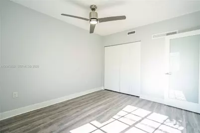 331 85th St #10, Miami Beach, FL 33141 - Photo 12