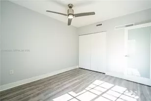 331 85th St, Miami Beach, FL 33141 - Photo 12